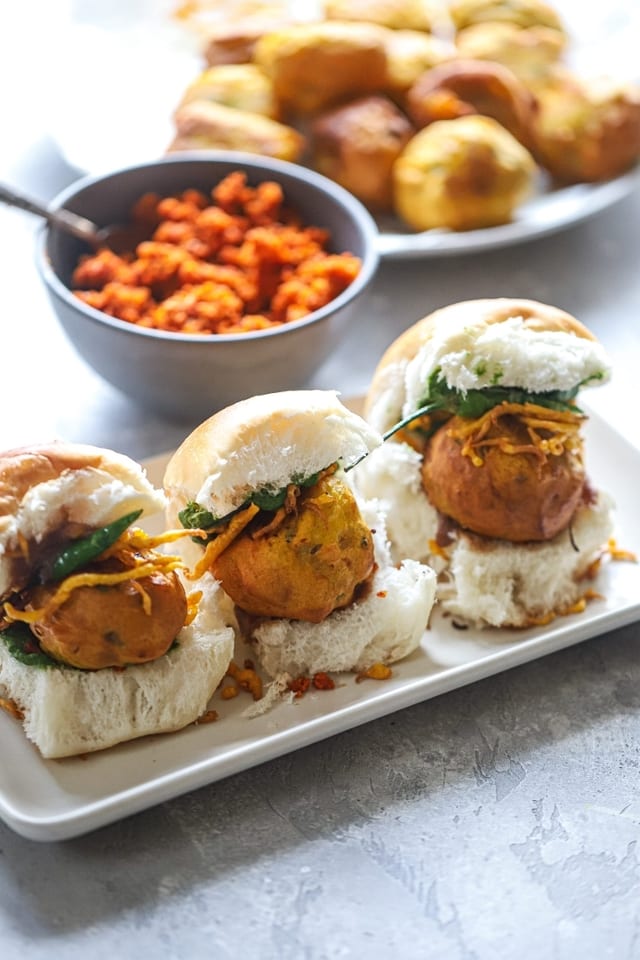 Vada Pav Party Pack (12 pcs).