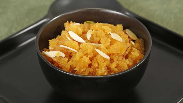 Moong Dal Halwa (8 oz).
