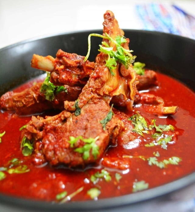 Laal Maas.