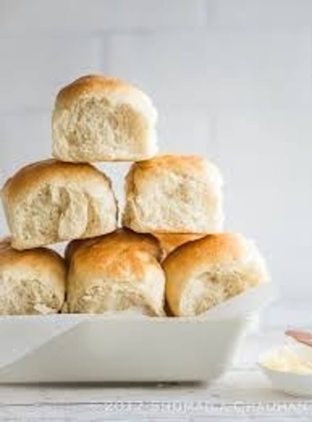 Pav (2 pcs).